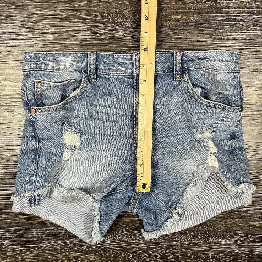 Kendall + Kylie The Icon Cut Off Shorts Women 11/30Blue Denim Raw Hem Distressed - Picture 5 of 10